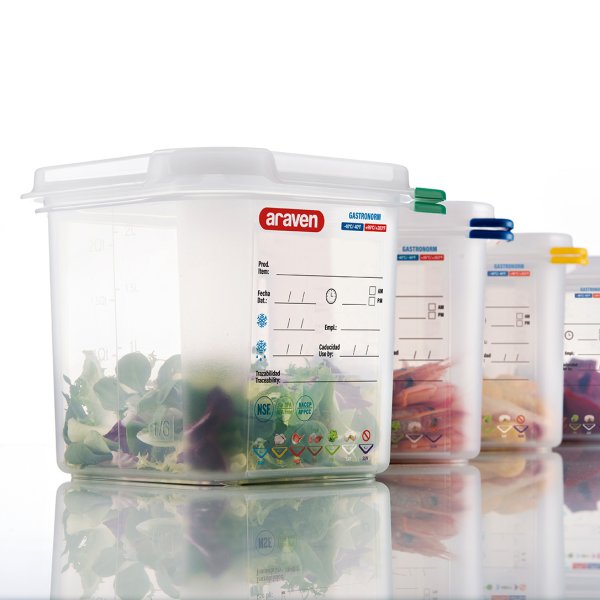 03025 Ємкість для зберігання з кришкою 1/6 - 176х162х150  мм з поліпропілену 2,6 л