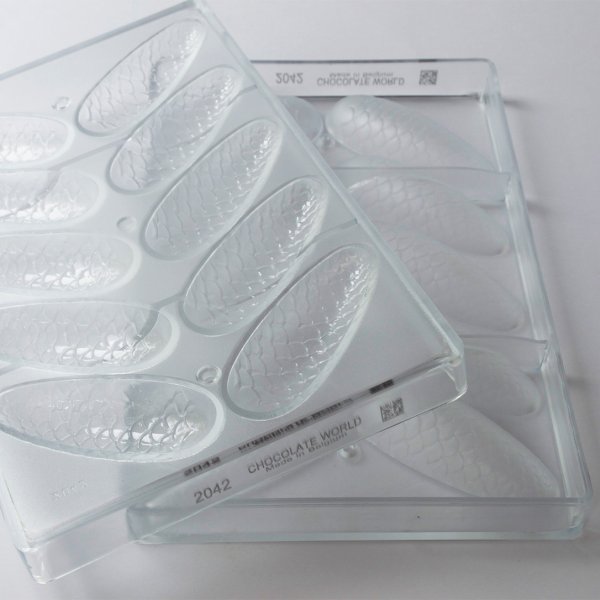 2042 CW Форма для шоколаду "Шишка" 89x33x16 мм