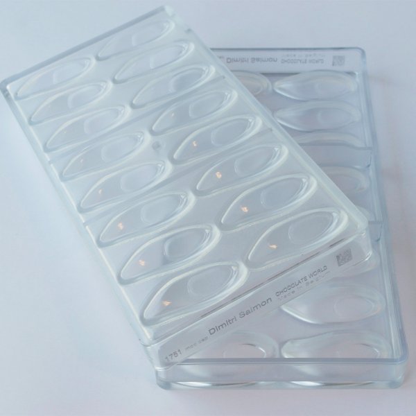 1751 CW Форма для шоколаду "Дімітрій Салмон" 39,50x20x14 мм, 16 шт.