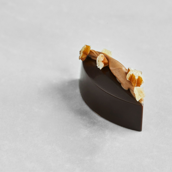 12038 CW Форма для шоколаду "калісон" 42,5х17 h 15 мм, 3х8 шт./7,6 г