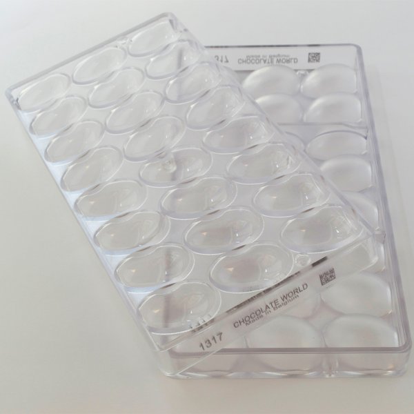 1317 CW Форма для шоколаду "Яйце" 43x30x14 мм, 12x2 г, 24 шт.