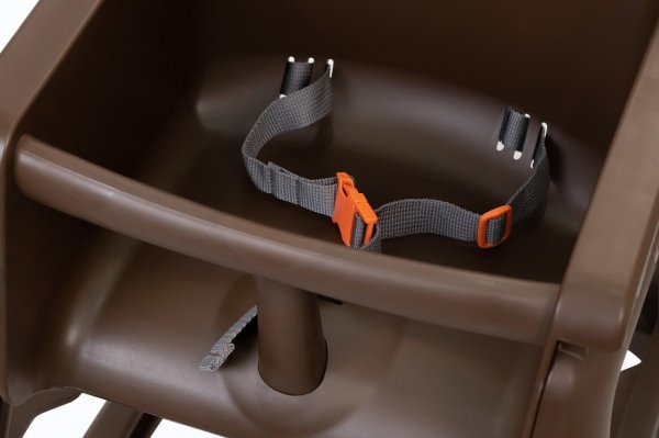 Детский стульчик для ресторана коричневый