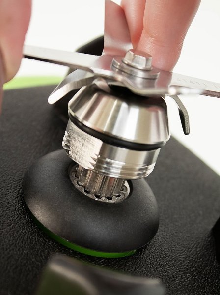 Высокомощный профессиональный блендер JTC OmniBlend V TM-800B 1,5 л бордовый