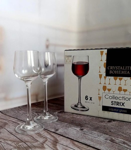 Чарки для горілки на ніжці Bohemia Strix (Dora) 60 мл 6шт