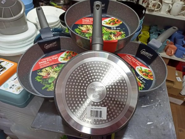 Сковорода глибока Ardesto Gemini Gourmet Apulia 26 см, сірий, алюміній