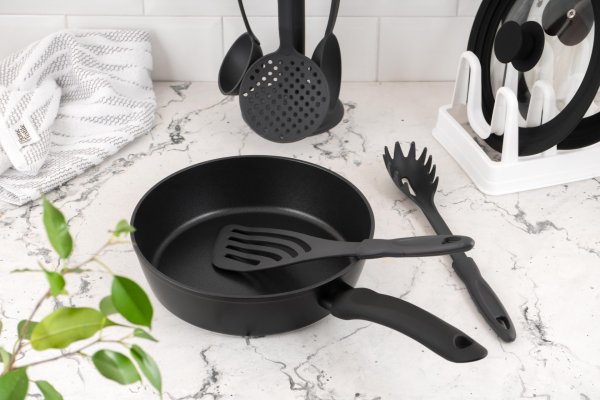 Сковорода глибока Ardesto Gemini Gourmet Bolzano 28 см, чорний, алюміній