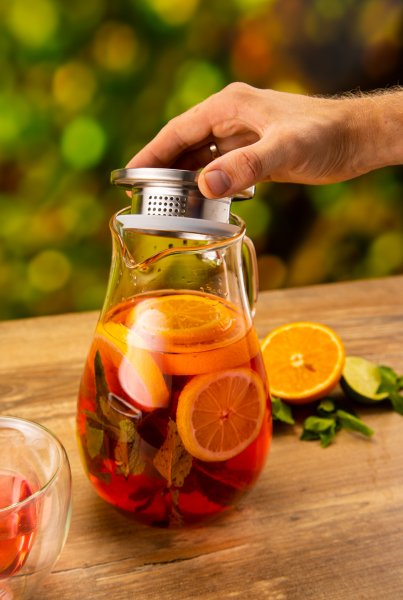 Глечик Ardesto з кришкою, 1800 мл, боросилікатне скло, нержавіюча сталь