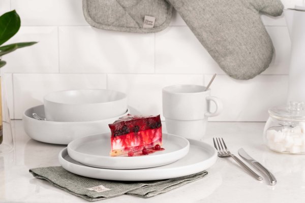 Тарілка обідня Ardesto Trento, 26,5 см, біла, кераміка