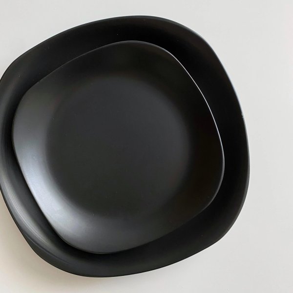 Тарілка обідня квадратна Ardesto Molize, 27х27 см, чорна, кераміка
